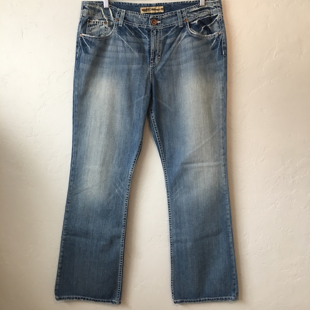 NWT, BKE Wendi Jeans 34 long